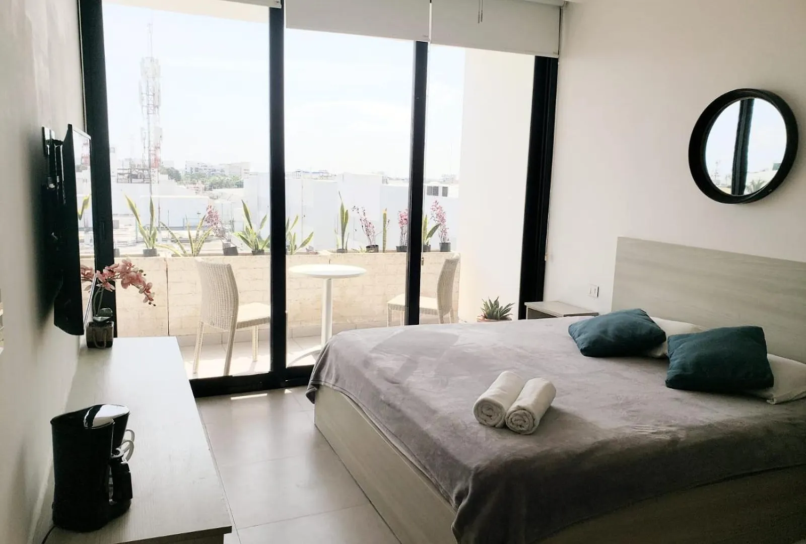 Aparthotel Studio Aura With Balcony, Pool, Gym & Sauna Playa del Carmen