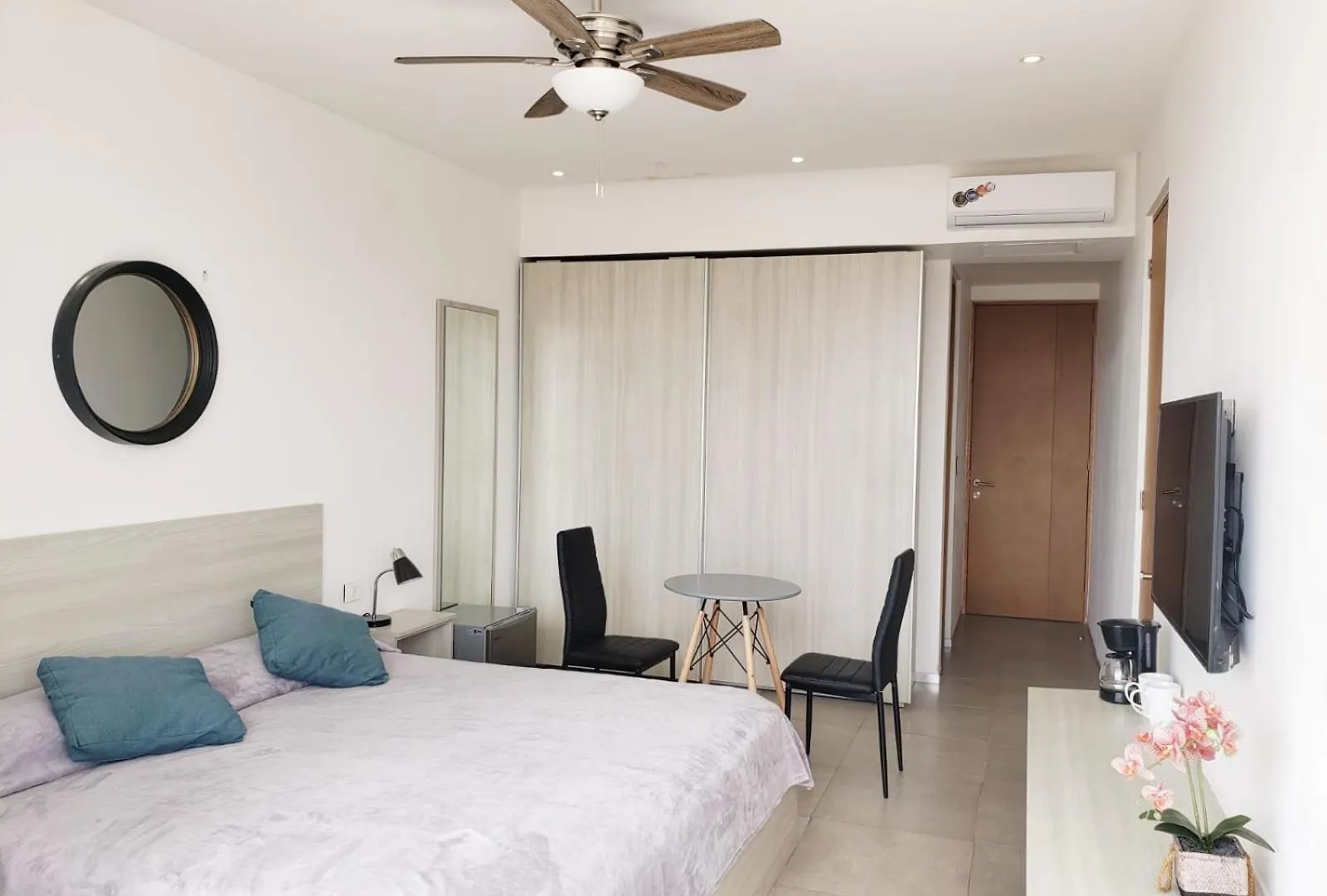 Aparthotel Studio Aura With Balcony, Pool, Gym & Sauna Playa del Carmen